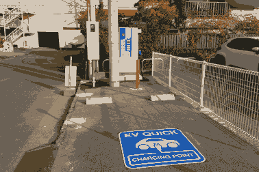 国体道路店充電設備