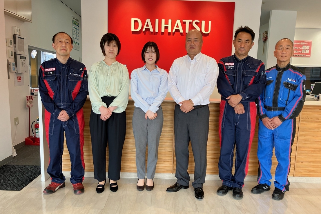 ダイハツショップ紀三井寺店202405集合写真