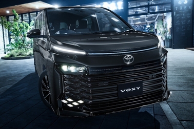 【モデル入り素材】S-Z（2WD・7人乗り）